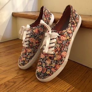 💥FREE SHIPPING💥 Mossimo “keds” Floral Shoes